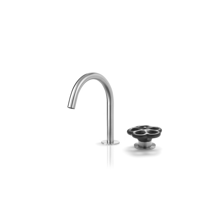 Miscelatore 2 fori per lavabo con bocca erogazione